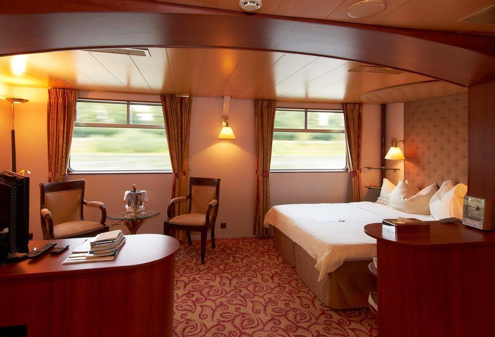 Knm Ms Switzerland I - Dusseldorf Otel Dış mekan fotoğraf