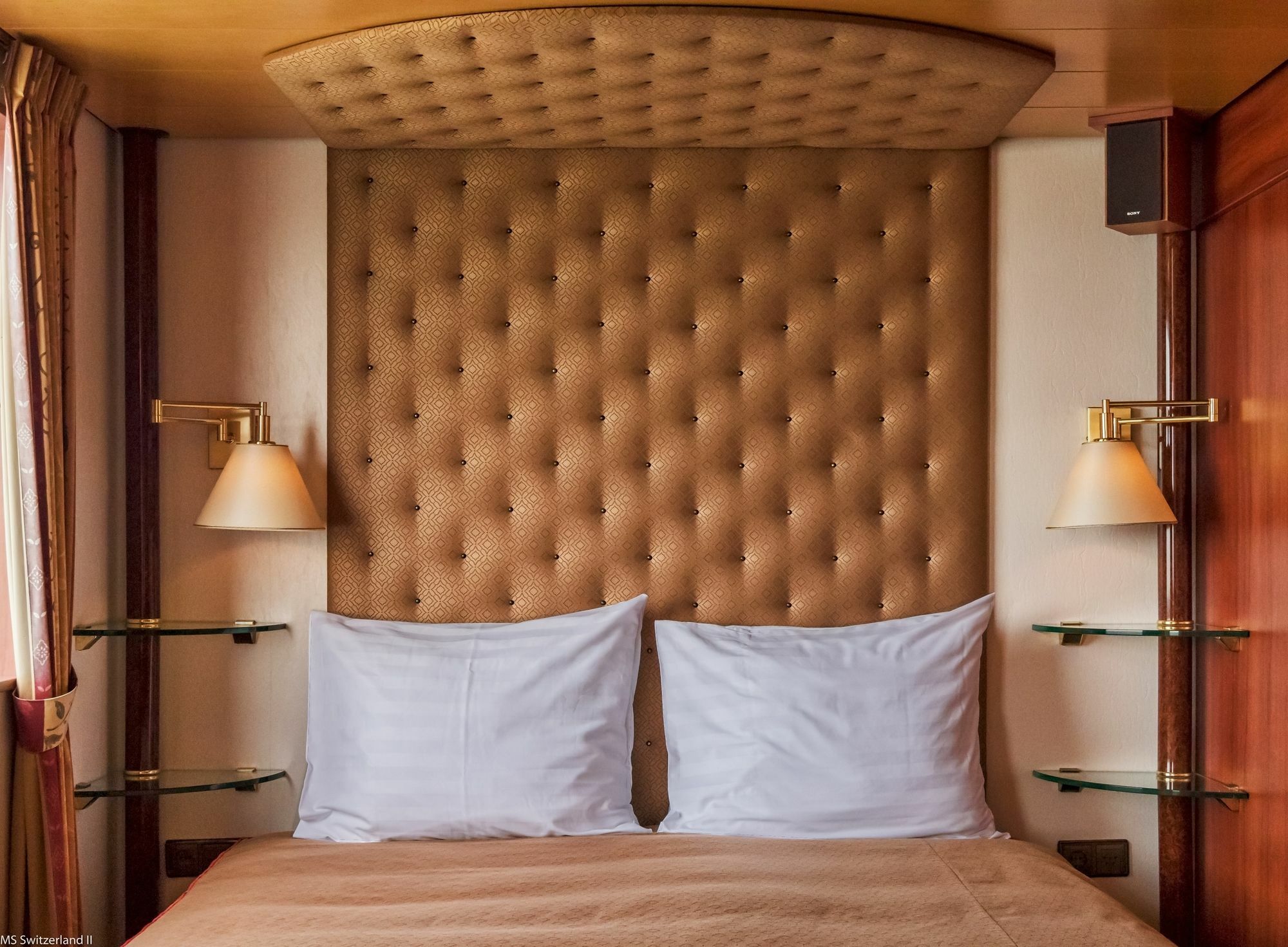 Knm Ms Switzerland I - Dusseldorf Otel Dış mekan fotoğraf